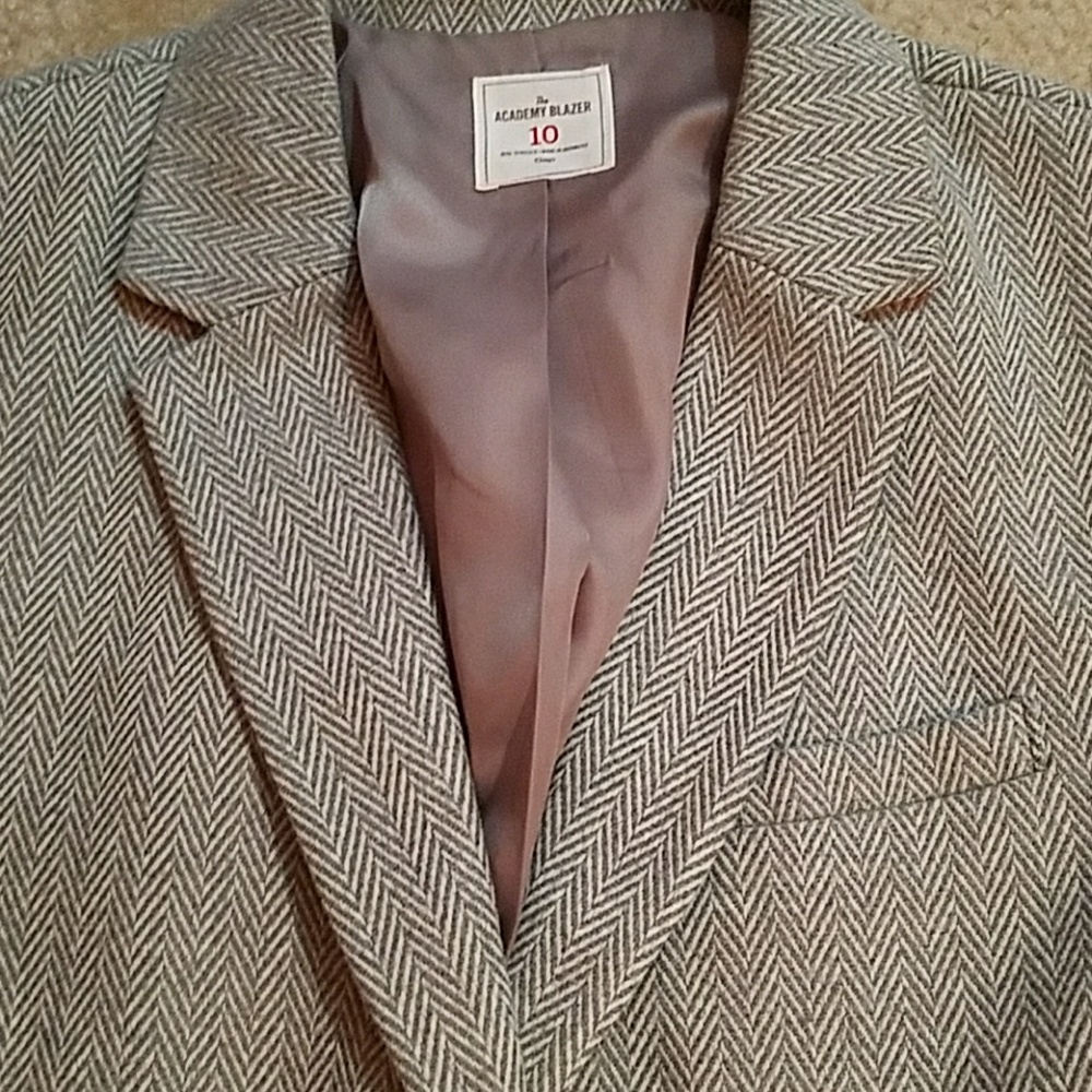 Gorgeous Herringbone Gap Euc Blazer - image 3